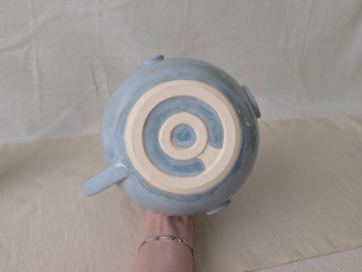 Large Swirly Jug/Vase