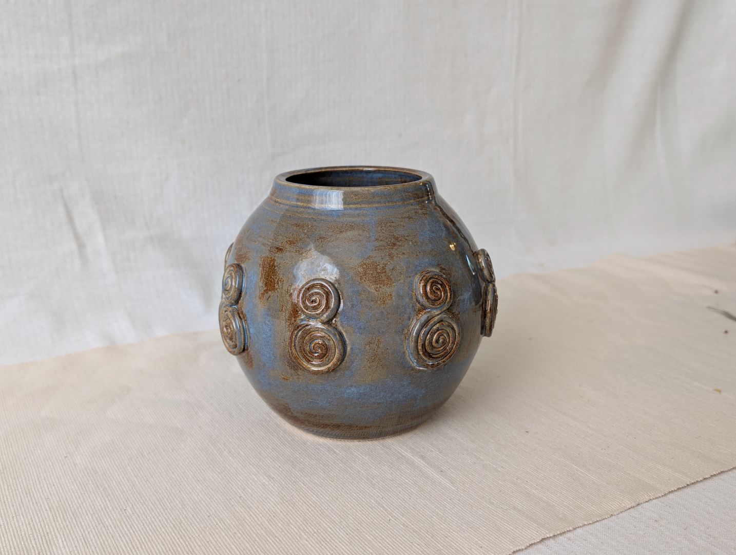 Swirly Vessel #3 (Medium)