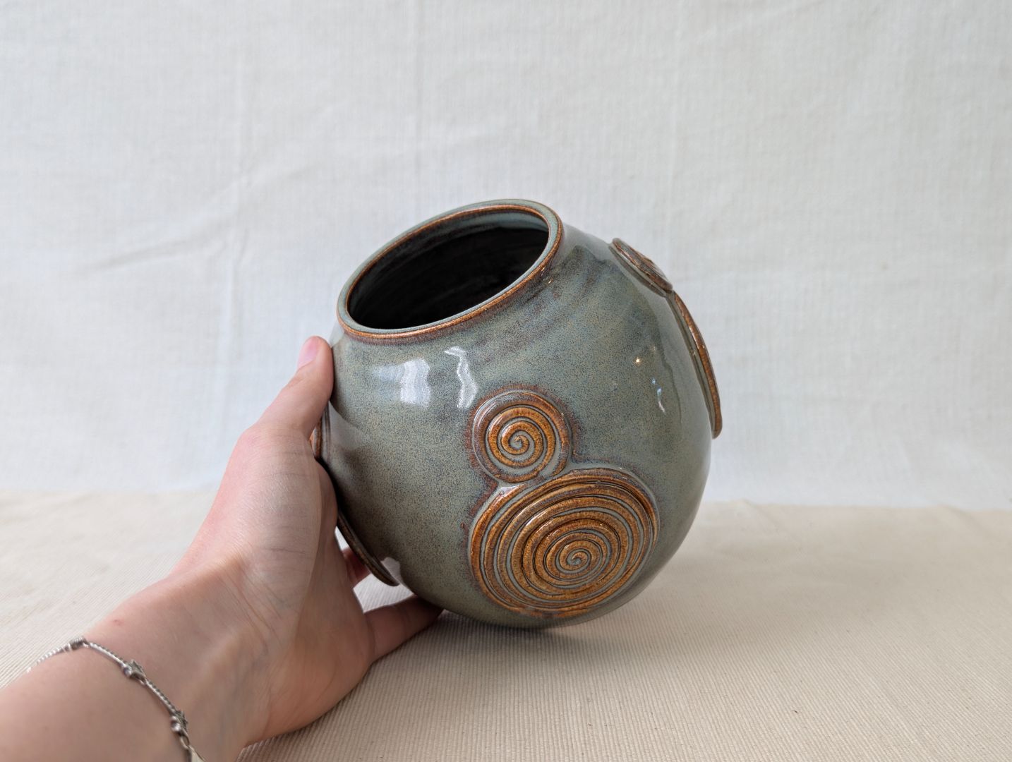 Swirly Vessel #4 (Medium)
