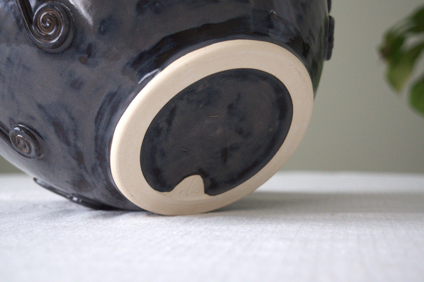 Large Swirly Salad Bowl