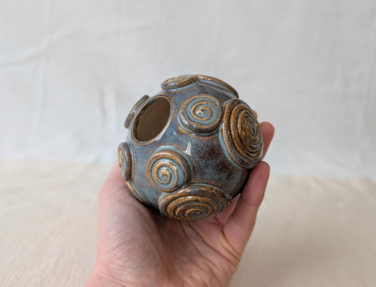 Swirly Vessel #11 (XS)