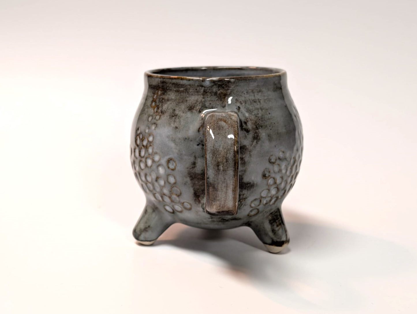 Footed Mug - Lacus